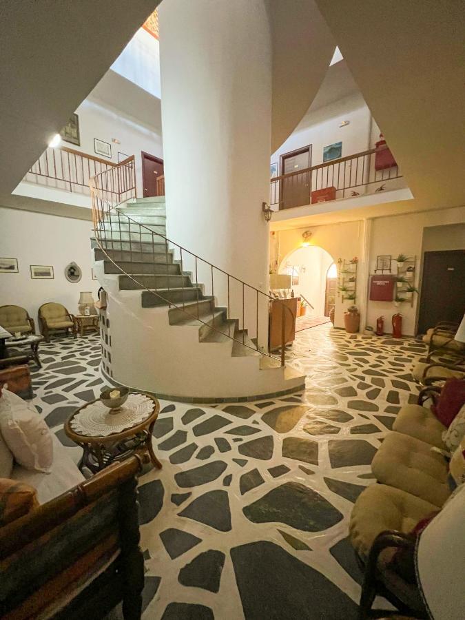 Grikos Hotel Патмос Экстерьер фото